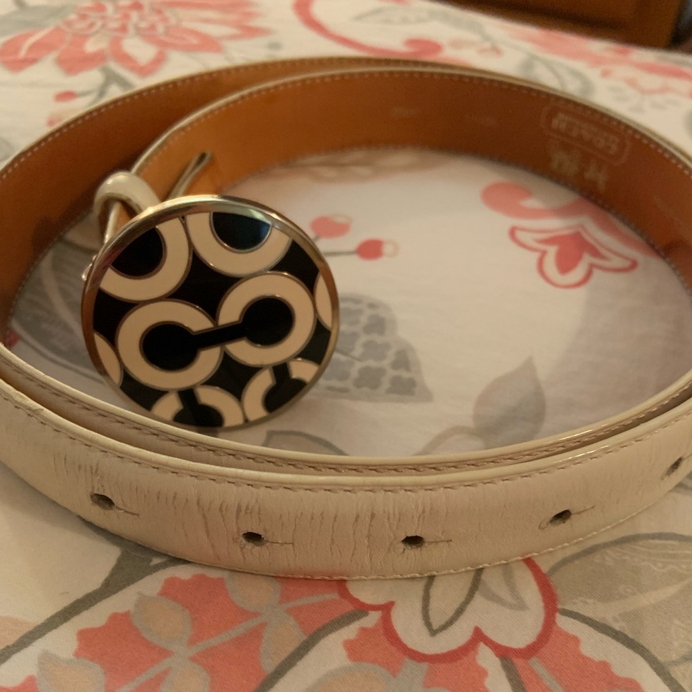 SOLD! Coach women’s belt
